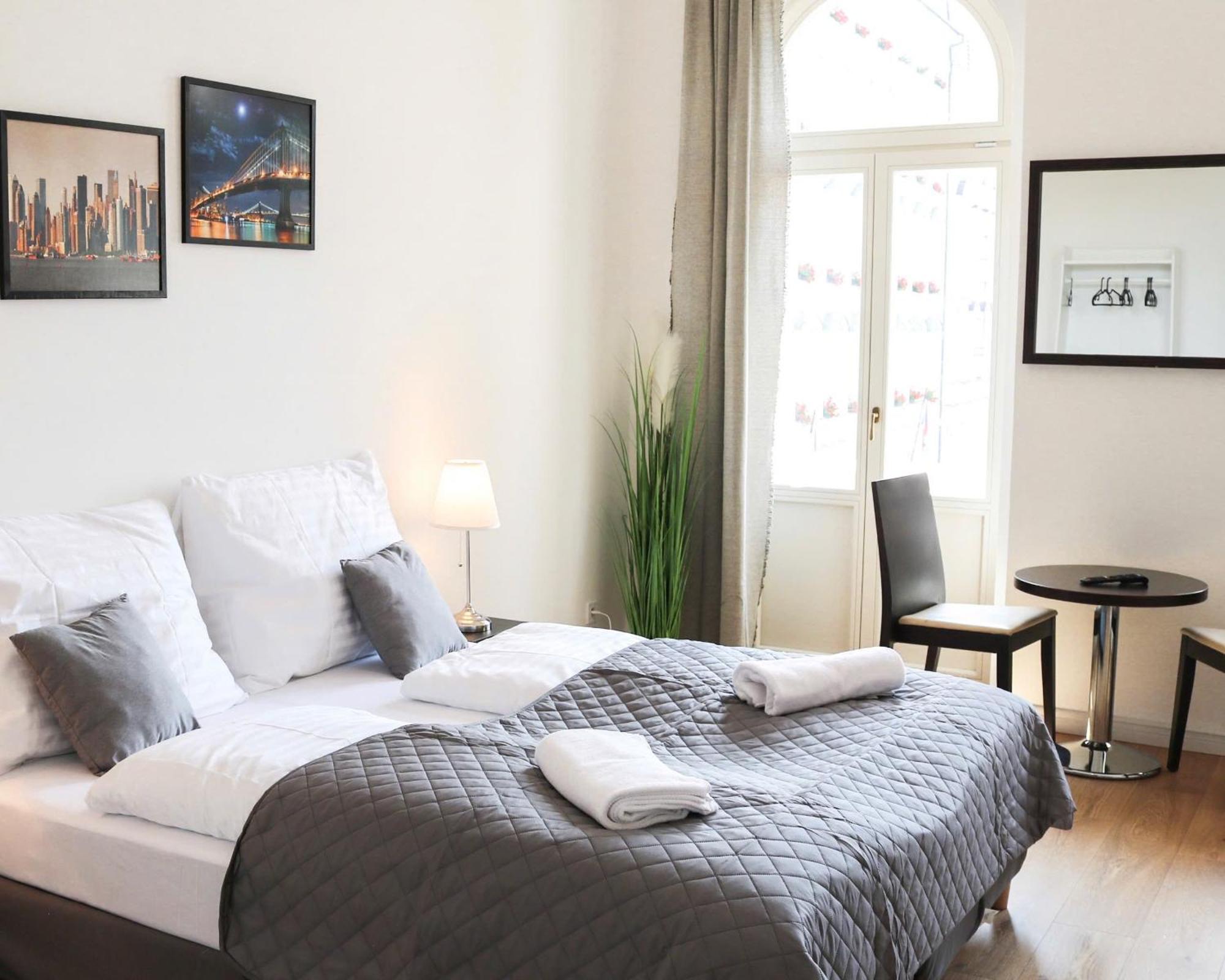 Rose Suites And Rooms Praag Buitenkant foto