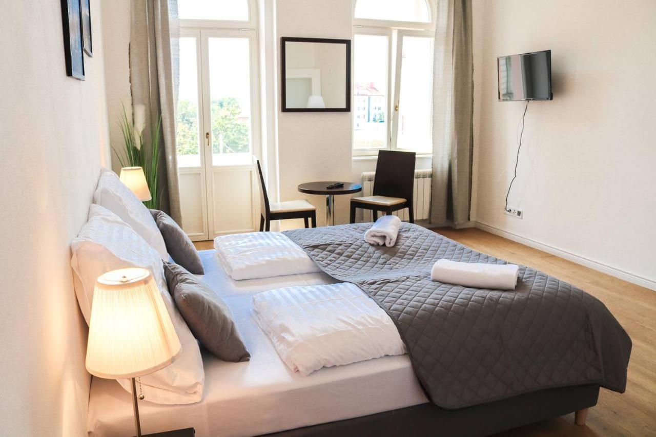 Rose Suites And Rooms Praag Buitenkant foto
