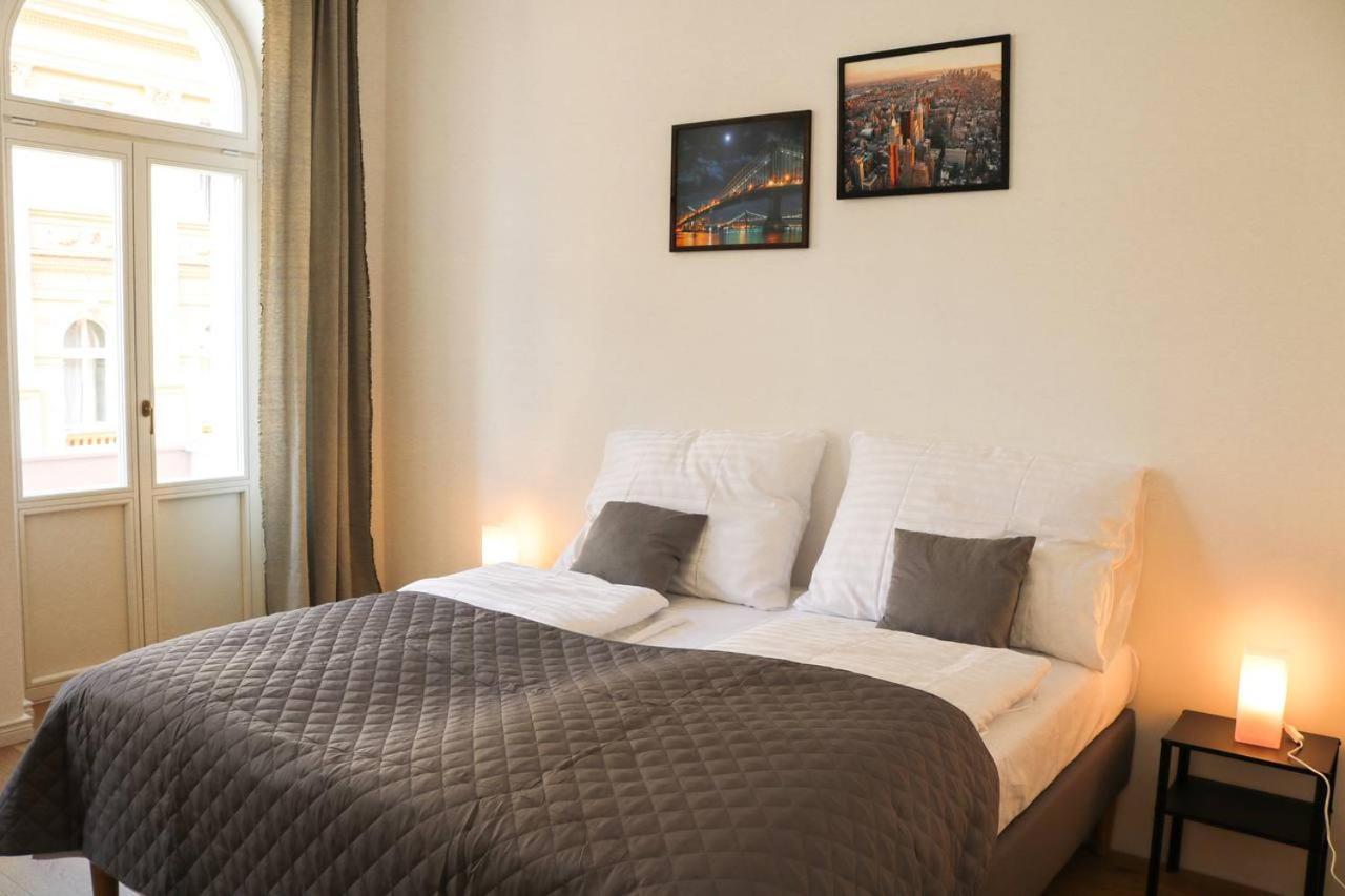Rose Suites And Rooms Praag Buitenkant foto
